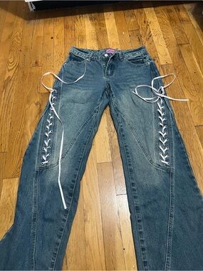 Edikted Women’s Lace-Up Side Detail Jeans in Dark Blue